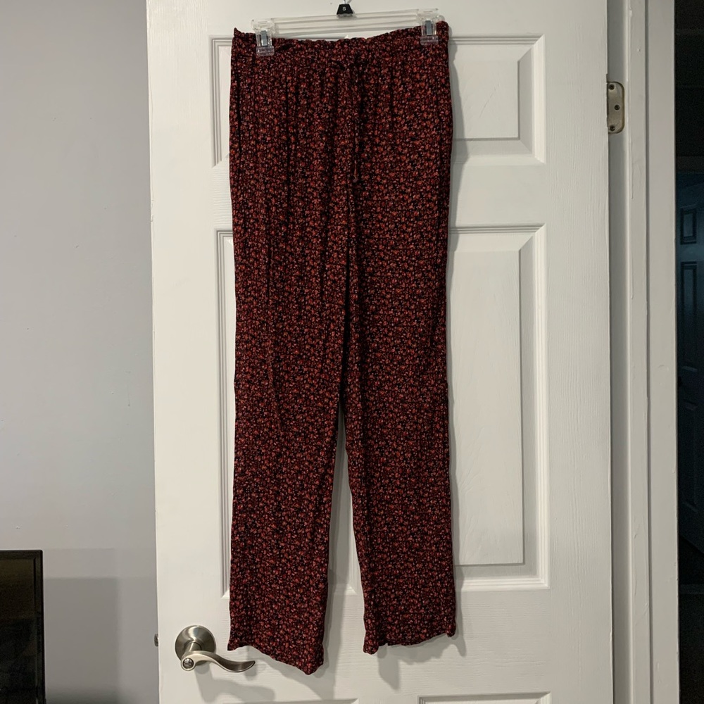 American Eagle pink and red tie front paperbag waist flowy pants